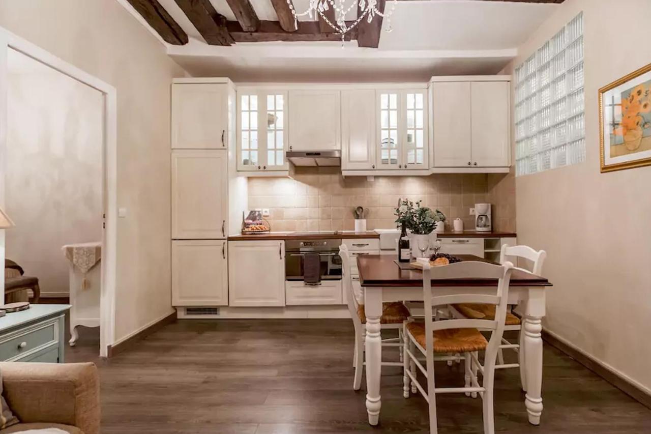 Appartamento Le Jardin Du Marais Parigi Esterno foto